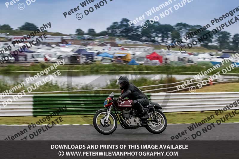 Vintage motorcycle club;eventdigitalimages;mallory park;mallory park trackday photographs;no limits trackdays;peter wileman photography;trackday digital images;trackday photos;vmcc festival 1000 bikes photographs